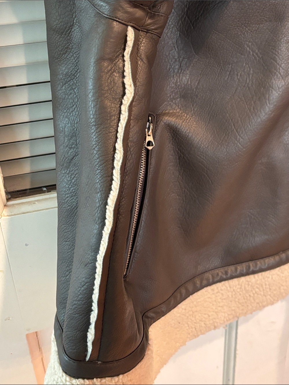 Torrid Brown Faux Leather Teddy Aviator Jacket with Cream Sherpa size 22-24 - Picture 8 of 13
